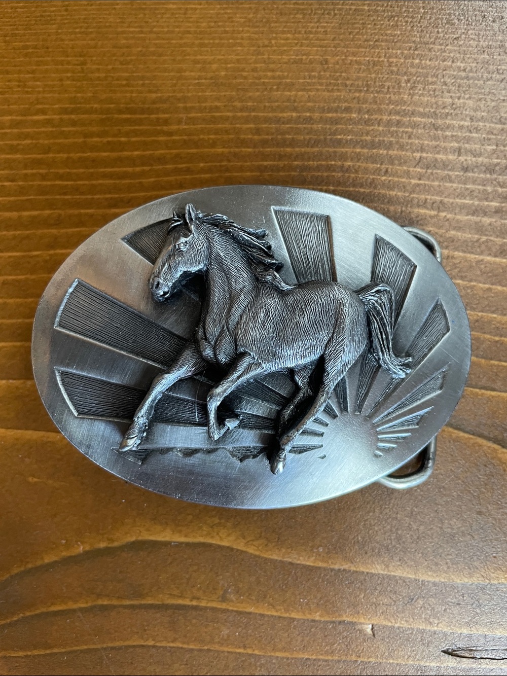 Western Horse Oval Buckle in Antique Pewter Finish (unisex).